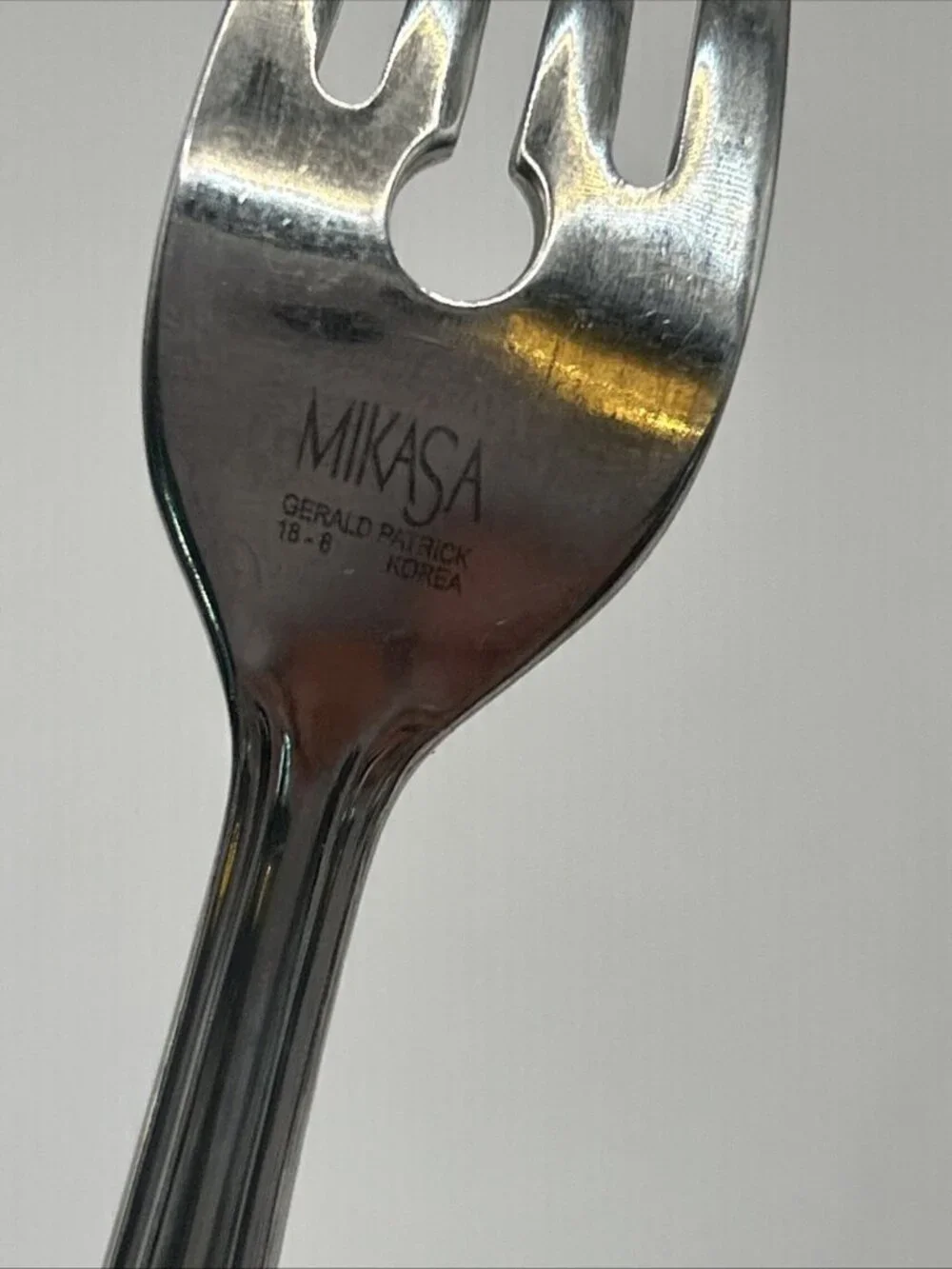 4 Salad Forks Mikasa Gerald Patrick CLASSICO SATIN 18/8 Stainless Korea 6 3/8